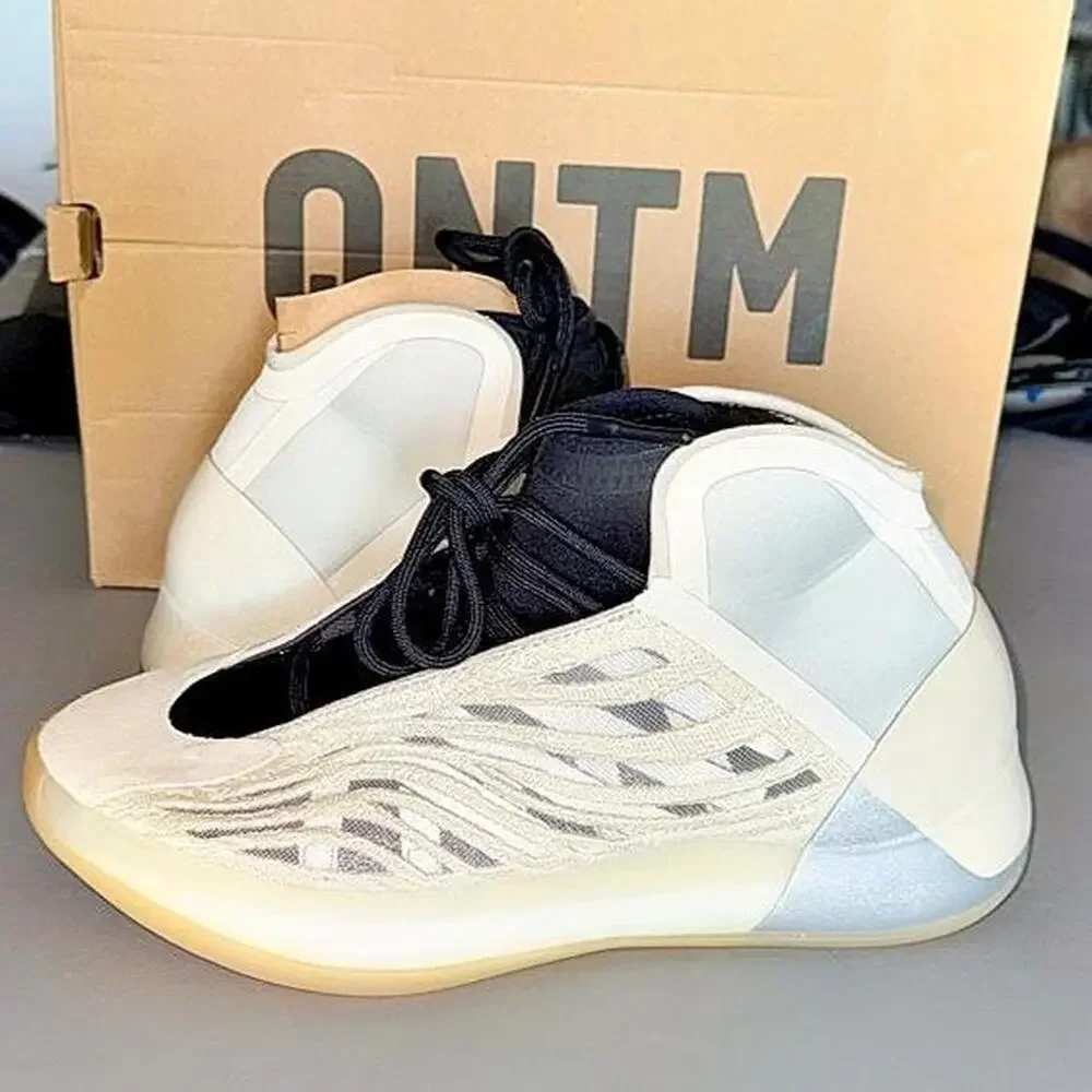 adidas Yeezy QNTM Mist Slate — Size 10 — HQ2085